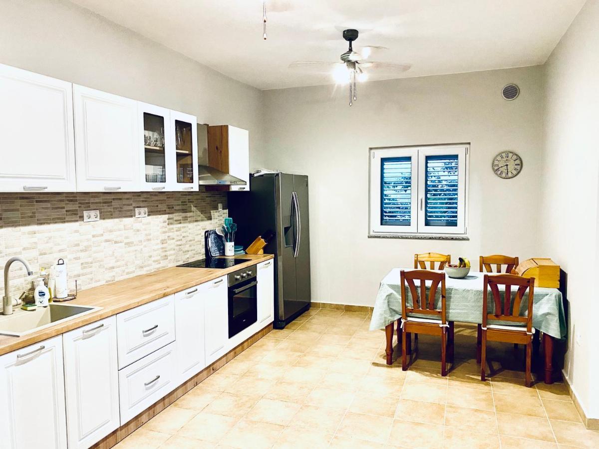 מאנדרה Villa Infinity מראה חיצוני תמונה